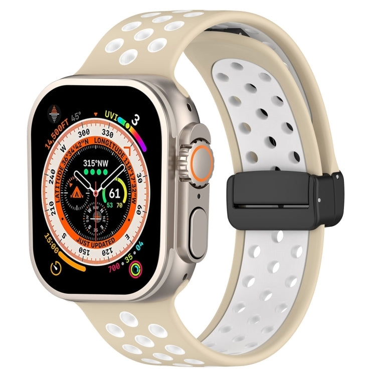 For Apple Watch SE 2023 40mm Magnetic Buckle Silicone Watch Band(Khaki White) - Watch Bands by PMC Jewellery | Online Shopping South Africa | PMC Jewellery