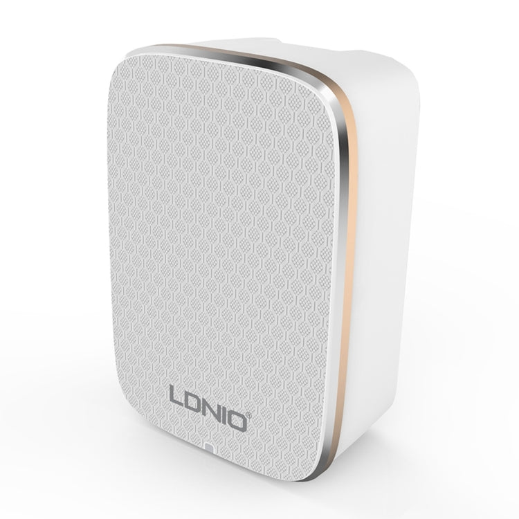 LDNIO A3304 17W 3 USB Interfaces Travel Charger Mobile Phone Charger, EU Plug - USB Charger by LDNIO | Online Shopping South Africa | PMC TechLife | Buy Now Pay Later Mobicred