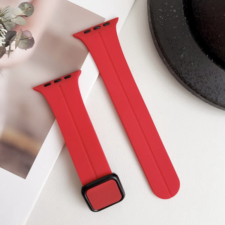 For Apple Watch SE 2023 40mm Magnetic Square Buckle Silicone Watch Band(Red) - Watch Bands by PMC Jewellery | Online Shopping South Africa | PMC Jewellery