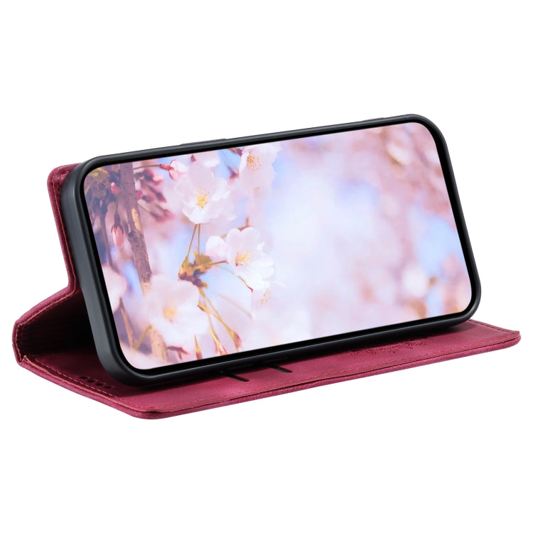 For Samsung Galaxy S25+ 5G Totem Embossed Magnetic Leather Phone Case(Red) - Galaxy S25+ 5G Cases by PMC Jewellery | Online Shopping South Africa | PMC Jewellery | Buy Now Pay Later Mobicred