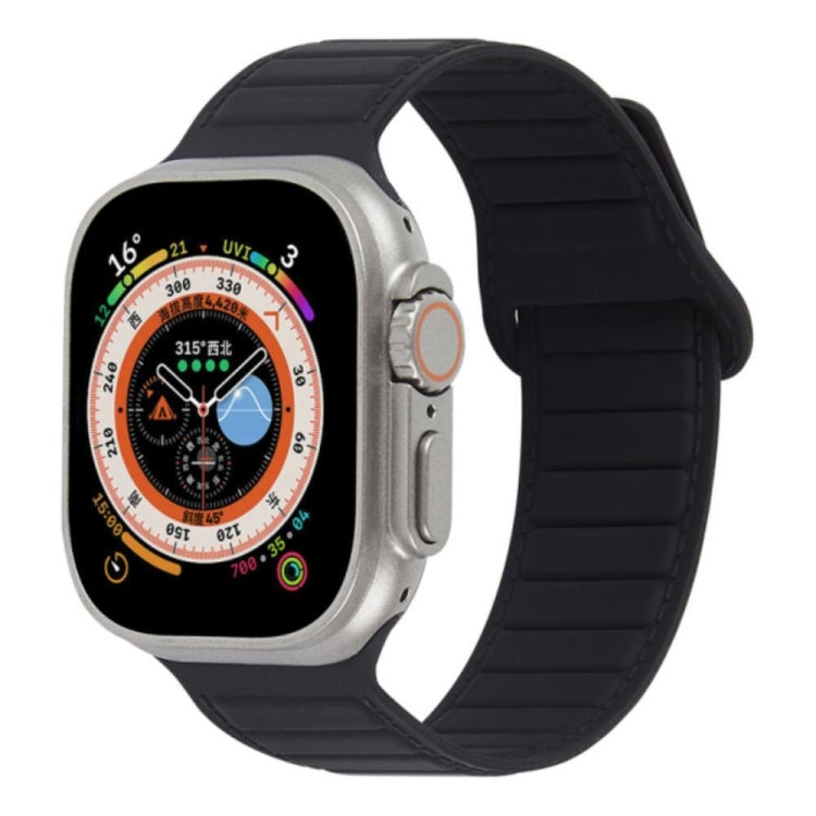 For Apple Watch 8 41mm Loop Magnetic Silicone Watch Band(Black) - Watch Bands by PMC Jewellery | Online Shopping South Africa | PMC Jewellery