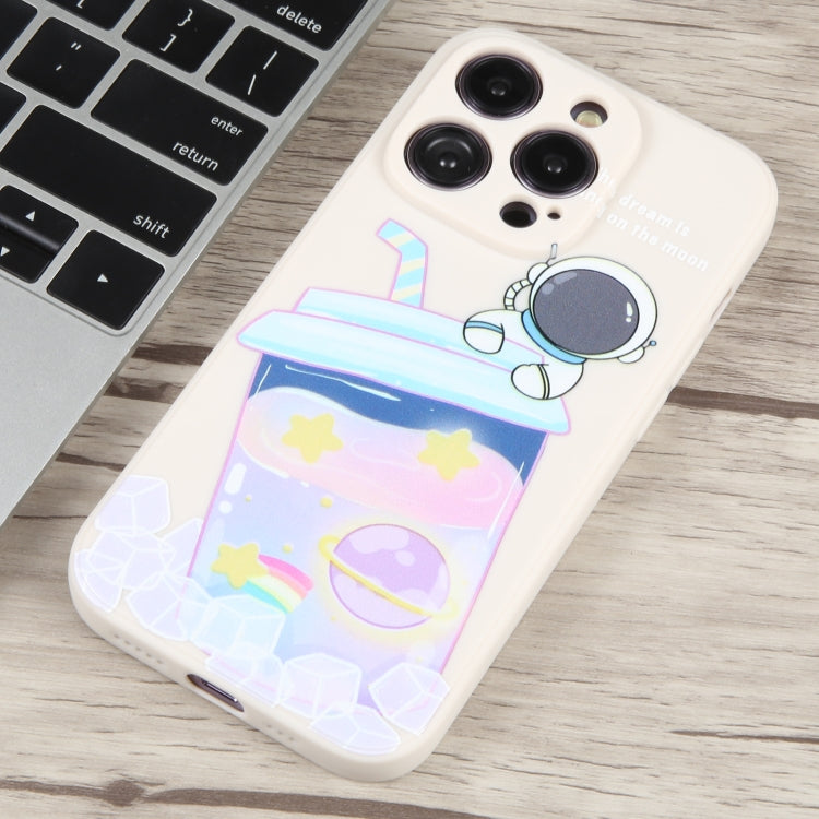 For iPhone 8 Plus / 7 Plus Milk Tea Astronaut Pattern Liquid Silicone Phone Case(Ivory White) - More iPhone Cases by PMC Jewellery | Online Shopping South Africa | PMC Jewellery